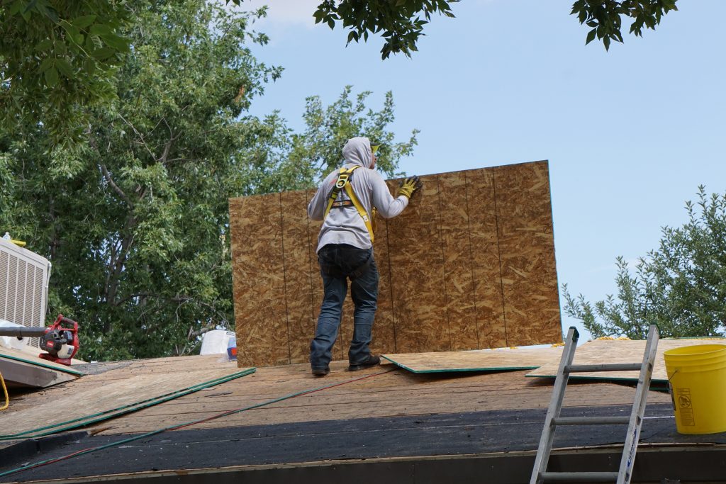 commercial roof leak repair